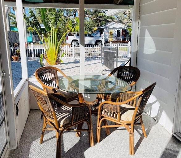 Outdoor dining 5, 4415 125th 2 Bedroom Home, Manatee