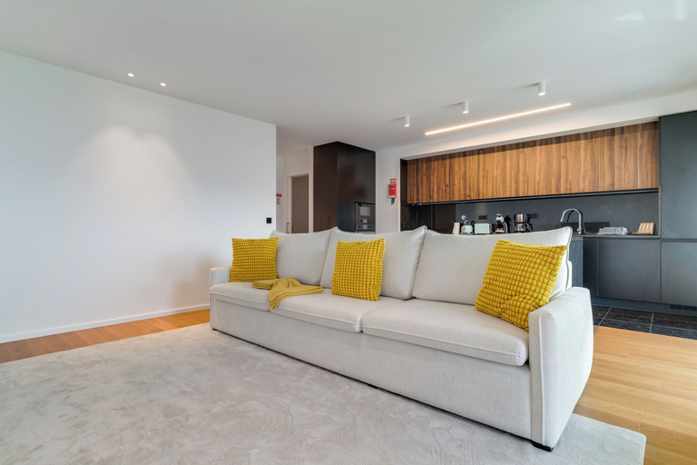 Living area 5, Oceanview Pearl Apartment, Funchal