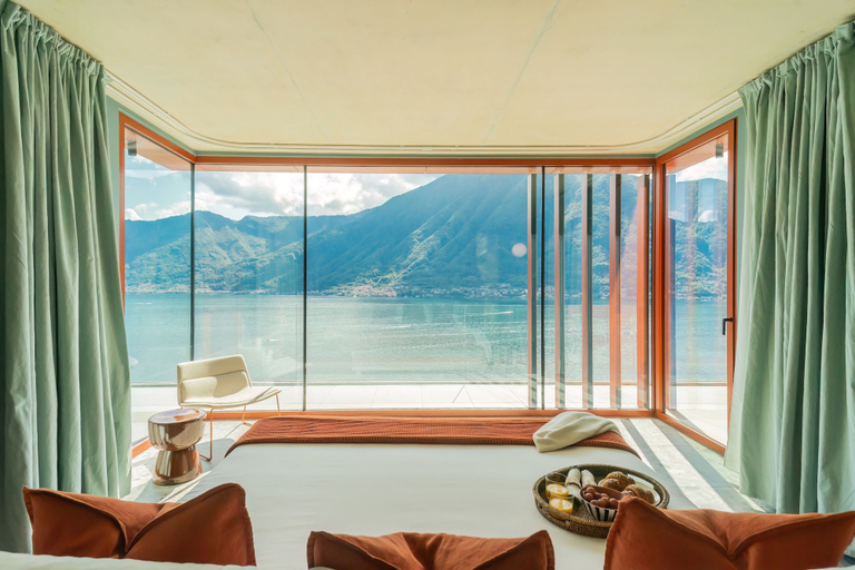 View from property 2, Villa Aurea, Como