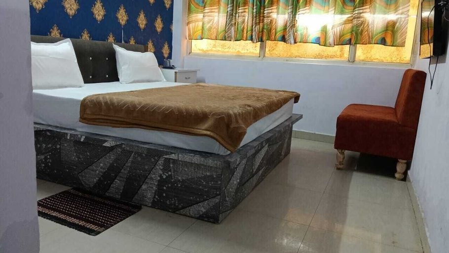 Room 5, Hotel Trishla Inn Lodging & Boarding, Gwalior