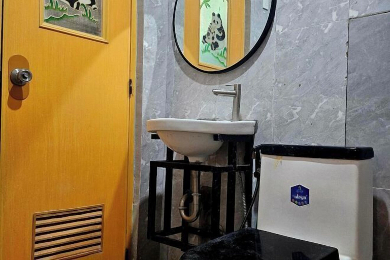 Bathroom 3, Natural Haven w/ Netflix,Videoke & Alfresco Dining, Dasmariñas