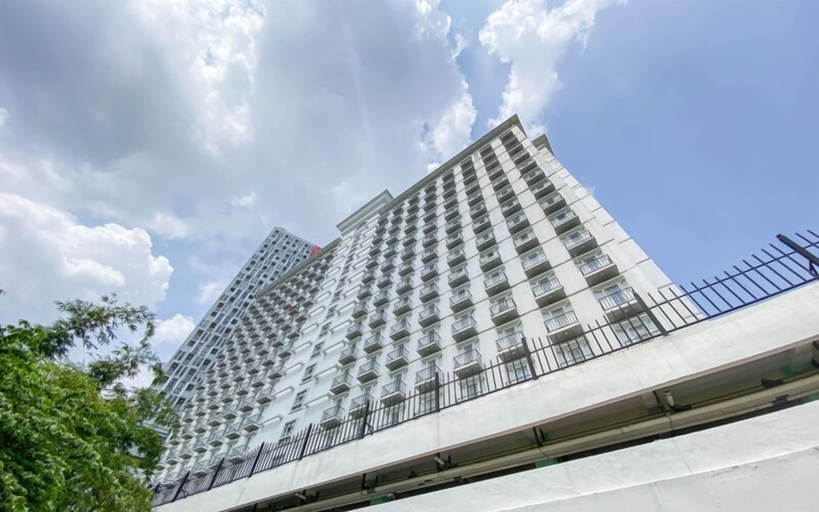 Exterior, Simple White Accent Studio At Apartment Paltrow City, Semarang