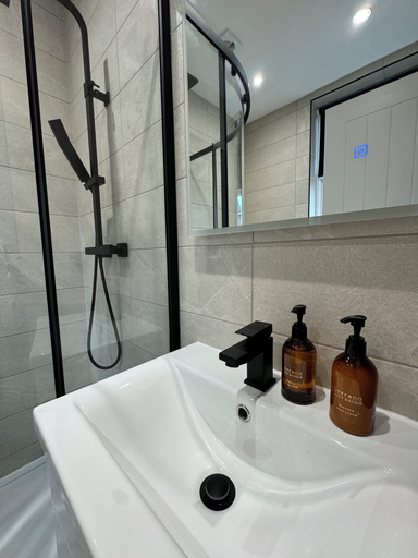 Bathroom 3, The Boot Rooms Anfield, Sefton