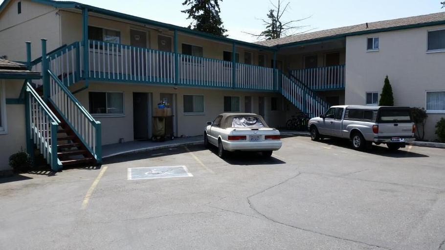 Exterior 4, Shamrock Motel, Whatcom