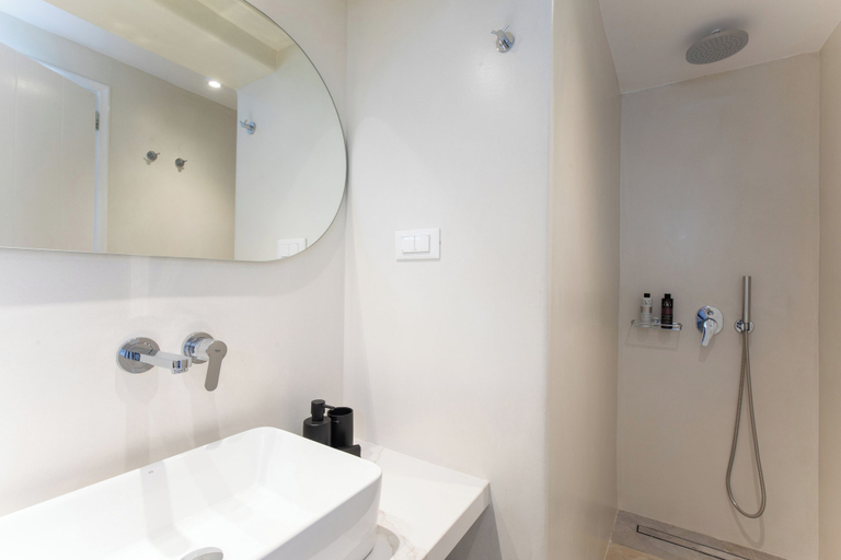Bathroom 5, Mytheo Luxury Studios, South Aegean