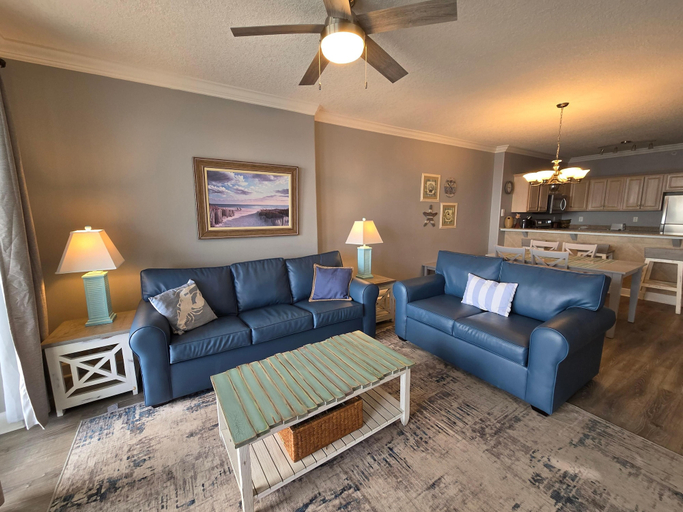 Living area 4, Emerald Isle Resort 1306, Bay