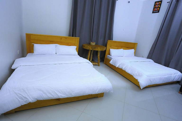 Room 4, Breezy Lodge Moshi, Moshi Urban