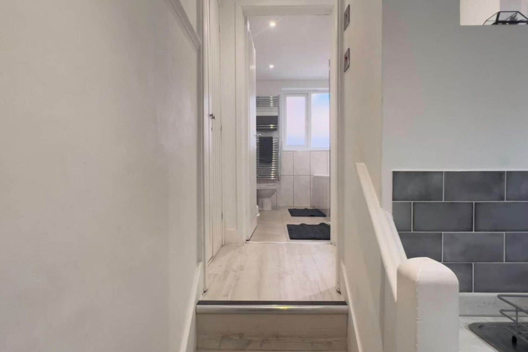 Interior 4, Apartmentsleeps8-wifi-famillyfriendly-citycentre, Kent