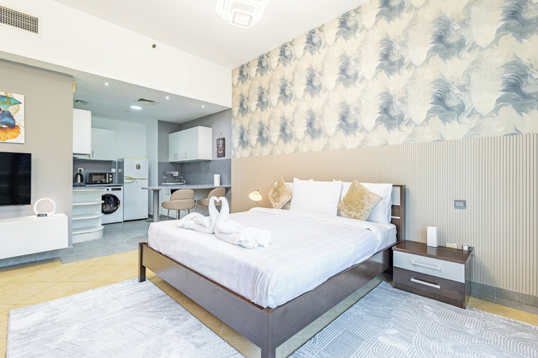 Room amenity 2, Superhost Cozy Studio Near Dubai Marina, Dubai