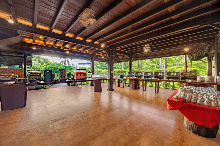 Restaurant 5, Lisha Garden Resort, Vangvieng
