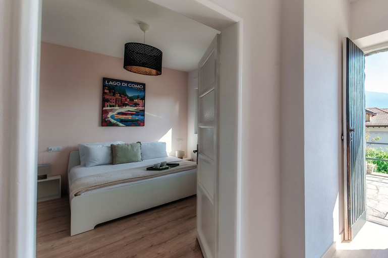 Room 2, Villa Jolie, Como