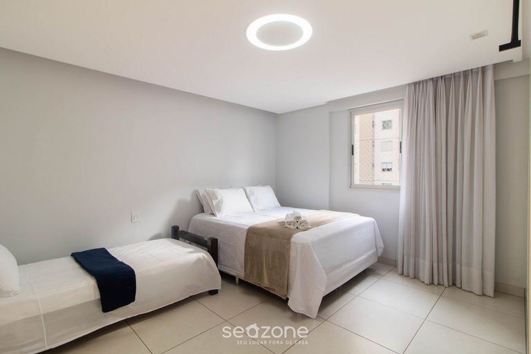 Room 3, 3 Bedroom Apt w/ A/C in Goiania Eon0402, Goiania