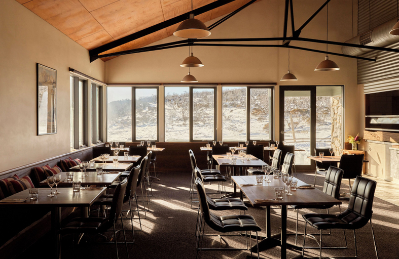 Food & Drinks 5, The Stables Resort Perisher - Open All Year, Snowy River