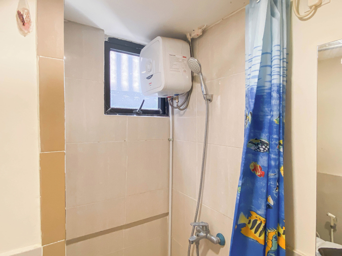 Bathroom 2, Basic 2Br Apartment At Meikarta Near Dian Harapan School, Cikarang