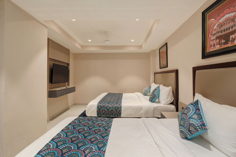 Room 5, Hotel Royal Time, Ahmadabad