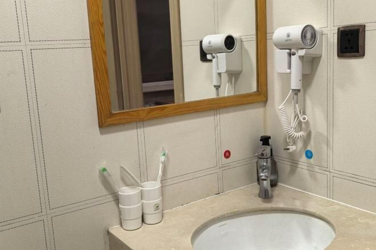Bathroom, Long Yuan Hotel, Daxing'anling