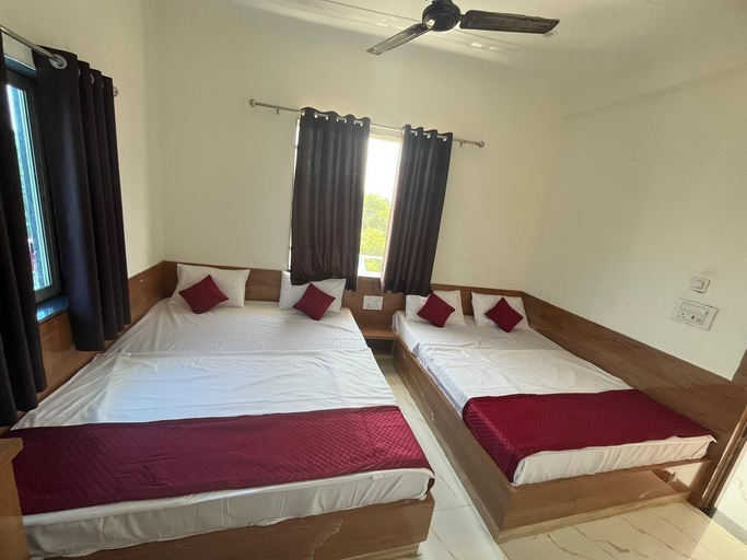 Room 3, Ladlee Palace Guest House, Mathura