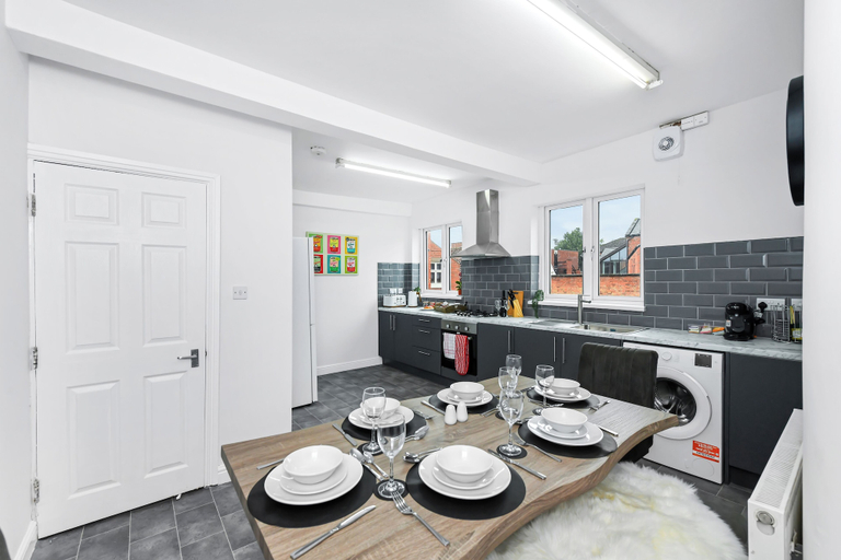 Private kitchen 2, Queen Street, Nottinghamshire