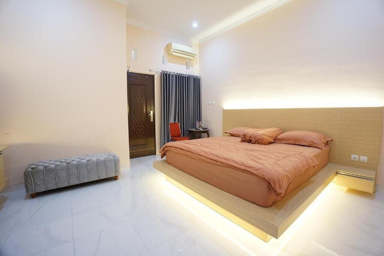 Room 3, House of Toti, Sleman