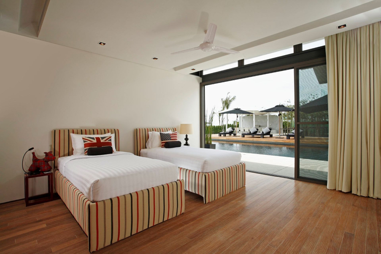 Room 2, Villa Essenza, Takua Thung