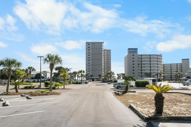 Exterior & Views 1, Tradewinds 503, Baldwin