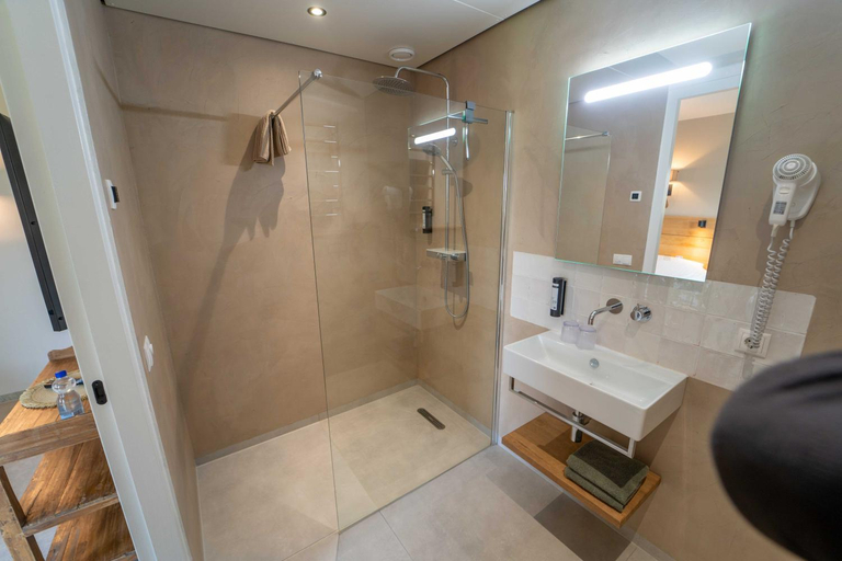 Bathroom 3, Hof van Kleeberg, Gulpen-Wittem
