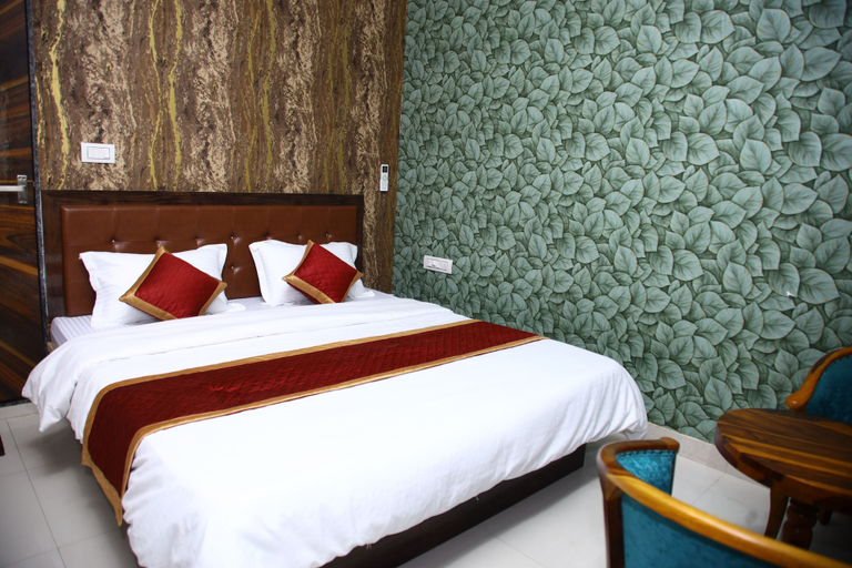 Room 2, Hotel L S Restaurant & Spa, Udaipur