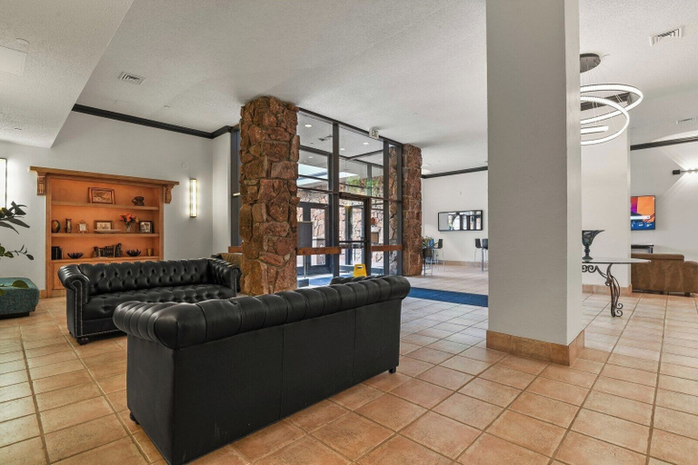 Lobby lounge, Sky High Studio in Downtown Denver, Denver