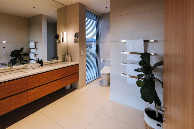 Bathroom 3, Ridgecrest - Lake Views - Sleeps 12, Queenstown-Lakes