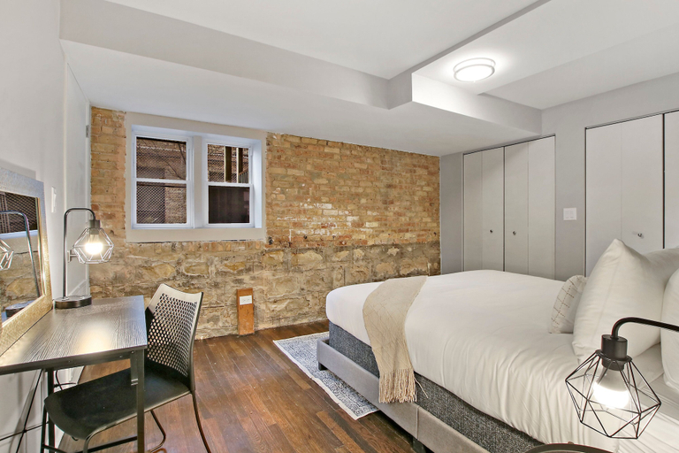 Room 4, 2BR Aesthetic Apt - Barry 37-GB, Cook