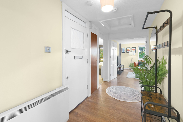 Interior 5, Modern 2 Bedroom Apt in Broadlands Court, Bracknell Forest