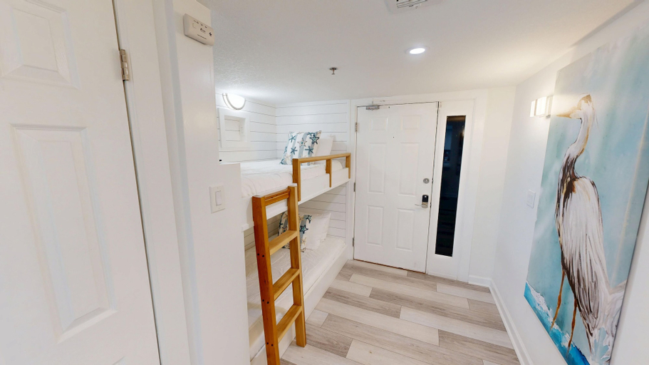 Room 3, Destin Towers 113 2 Bedroom Condo, Okaloosa