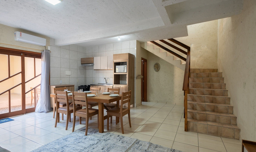 Dining 2, Fully Equipped Houses in a Condominium With a Pool, 110m From the Beach - Onis, Barra Velha