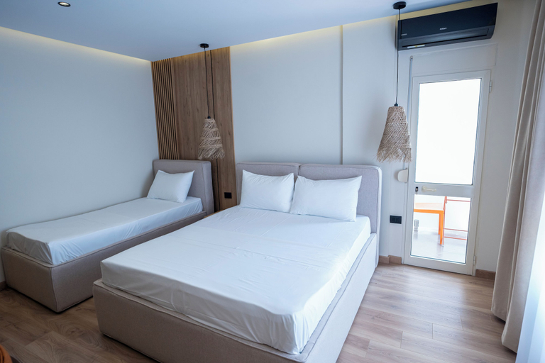 Room 5, Rumar Hotel, Durrësit