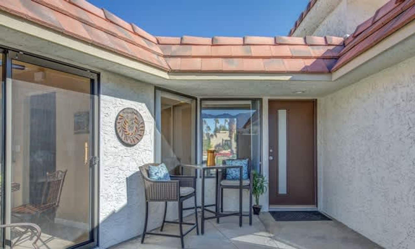 Exterior 5, Stylish Condo With Golf Course Views, Riverside