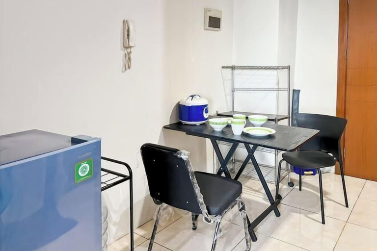 Dining 5, Strategic MTH Square Apt 1BR w/ Pool & Gym, East Jakarta