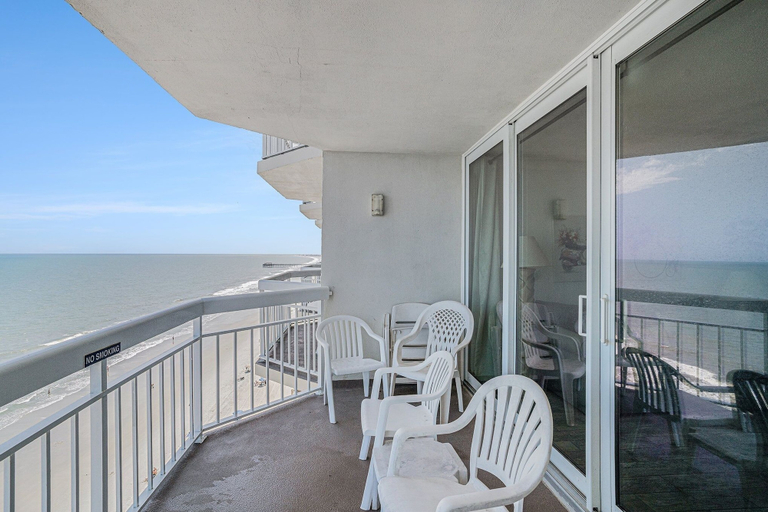 Property grounds 4, 1402 Waters Edge Resort 2 Bedroom Condo by RedAwning, Georgetown
