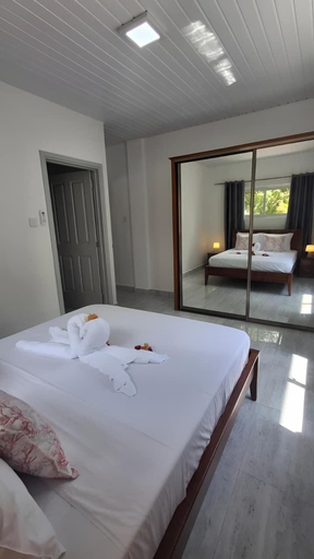 Room 5, Trwa Koko Self Catering