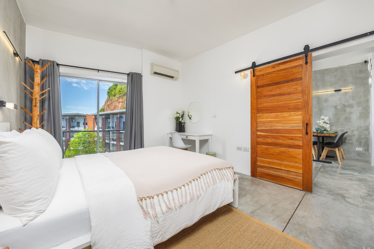 Room 2, 2 Bdr SEAVIEW condo on Bangrak beach, Ko Samui
