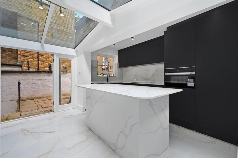 Others 4, City Chic London Apartment With 2 Bedrooms, London