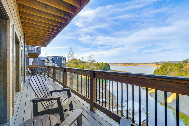 Terrace/patio, Lakeside Bear Lodge, Jefferson