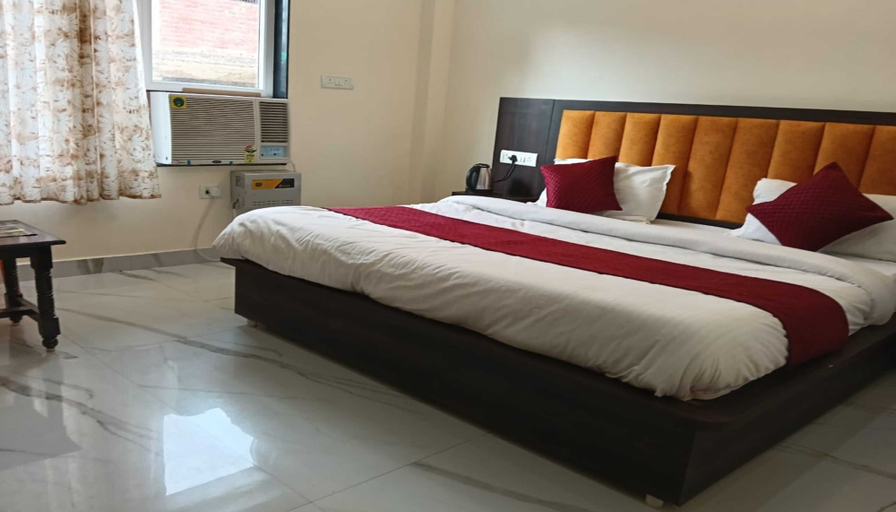 Room 4, Roomshala Hotel Nandan Residency, Faizabad