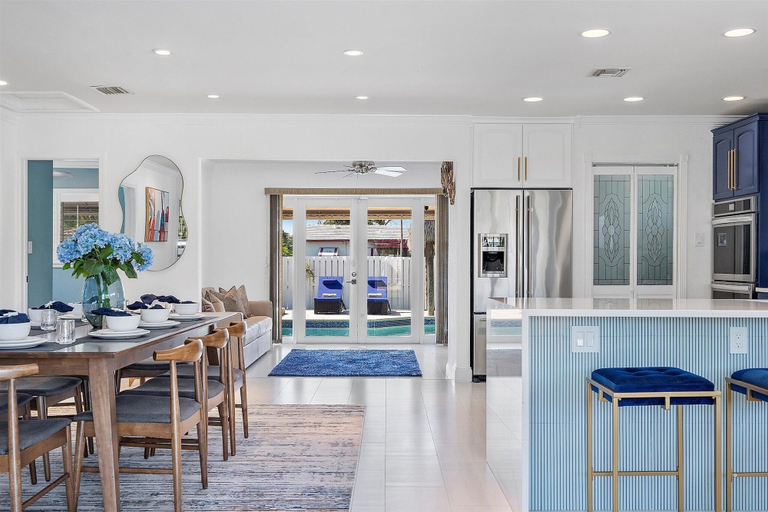 Dining 4, Blue Wave Retreat At Hollywood Beach 3 Bedroom Home, Broward