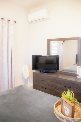Room 5, Granero Kenyard