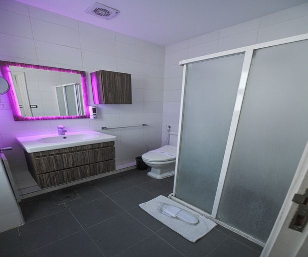 Bathroom 4, Pyramids Gem Plaza Boutique Hotel, Al-Ahram