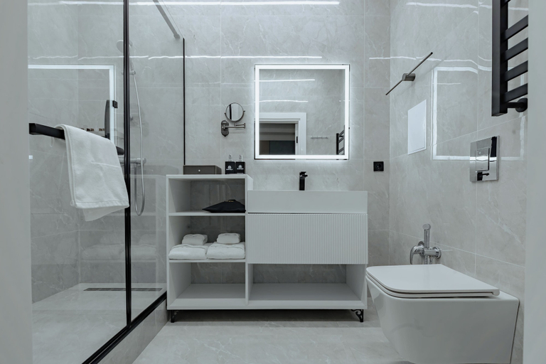 Bathroom 4, Beibarys, Ulanskiy