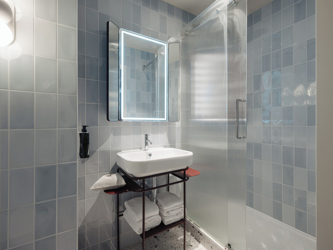 Bathroom 5, Conscious Hotel Oudegracht Utrecht, Utrecht