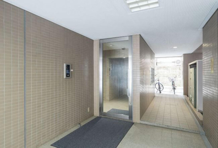 Others 4, Raiwa Mansion Minami Azabu, Minato
