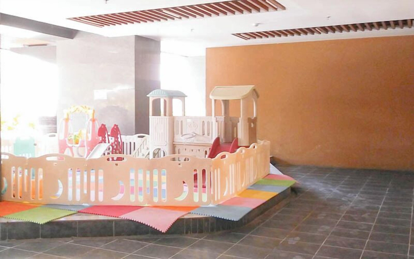Children's play area - outdoor 3, Cozy And Spacious 1Br At Grand Sungkono Lagoon Apartment, Surabaya