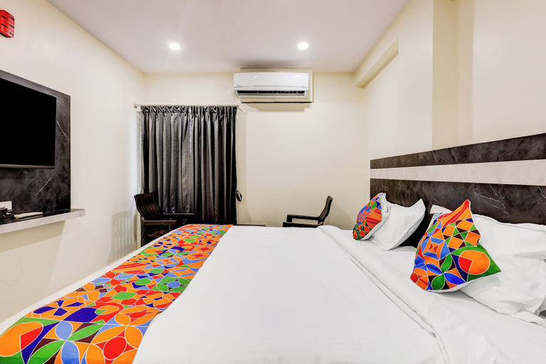Room 3, Fabhotel Sri Lakshmi Sea Grand, Visakhapatnam